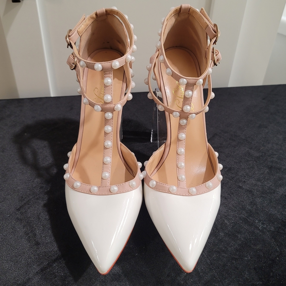 NWOT Elegant White and Beige Pearl Studded Stiletto Heels